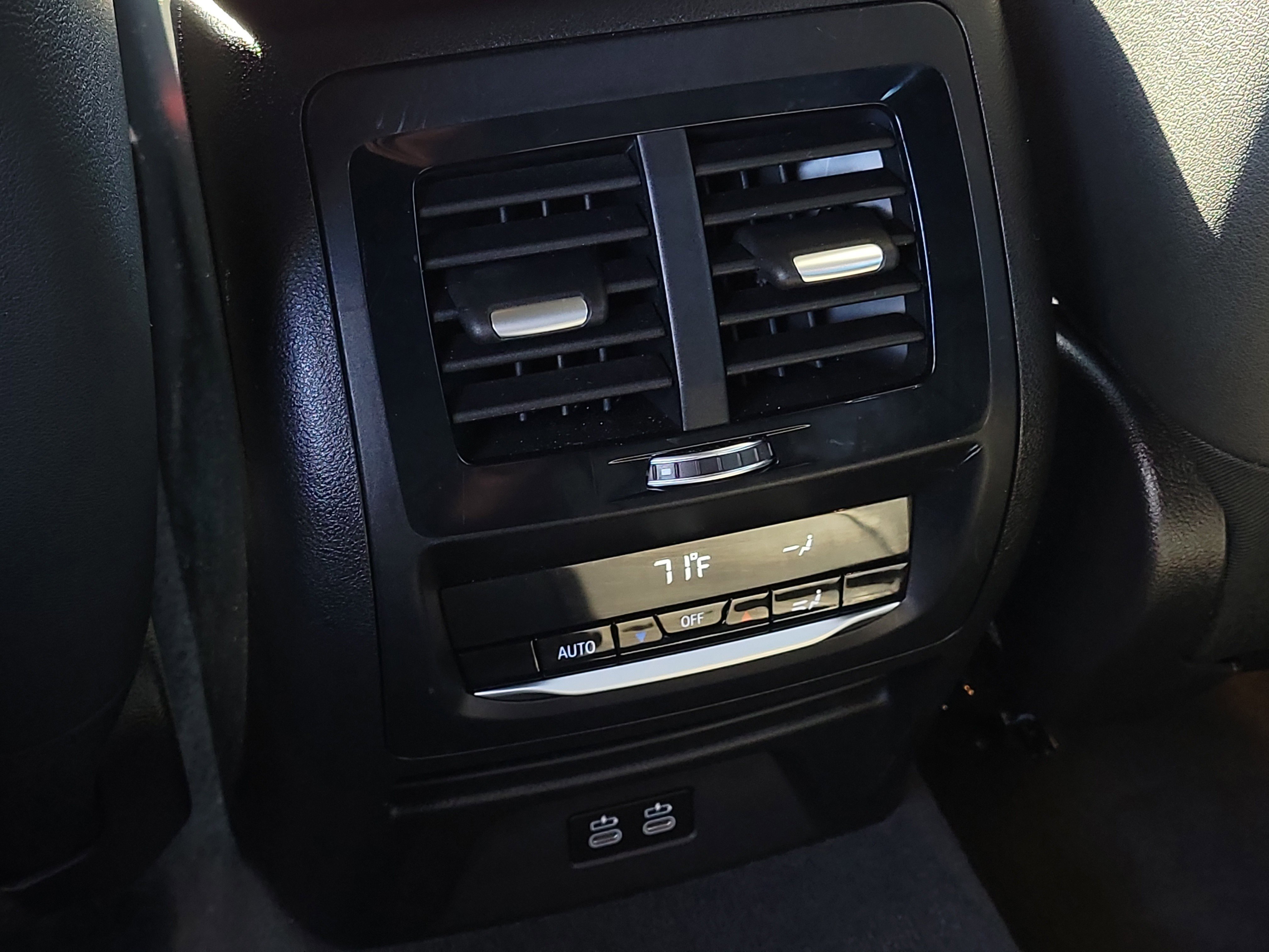 Used 2020 BMW X4 xDrive30i w/ Convenience Package image 13