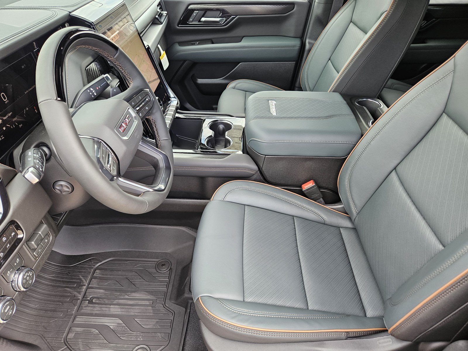 New 2026 GMC Yukon AT4 w/ AT4 Premium Plus Package AWD/4WD image 9