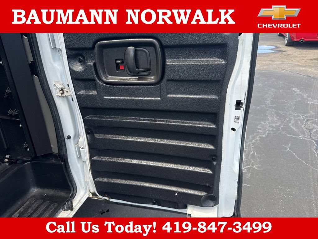 Used 2007 GMC Savana 2500 RWD image 29