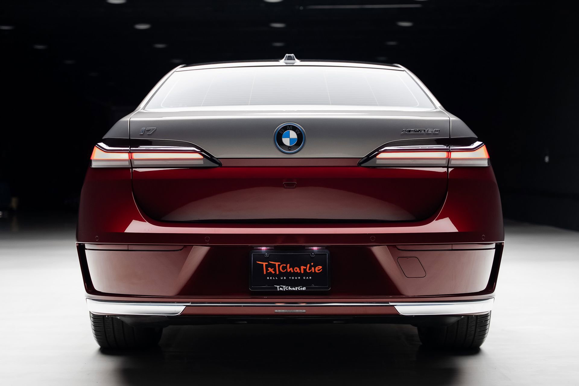 Used 2023 BMW i7 xDrive60 w/ Executive Package 2 image 28