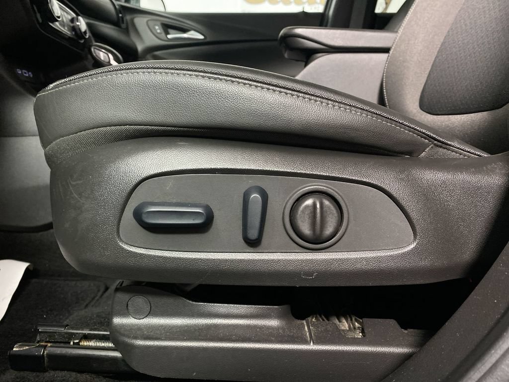 Certified 2023 Buick Encore GX Preferred w/ Cold Weather Comfort Package AWD/4WD image 12