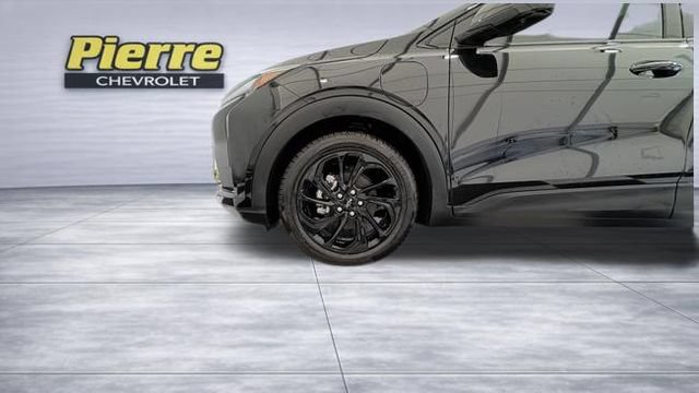 New 2027 Chevrolet Bolt RS w/ Technology Package FWD image 10