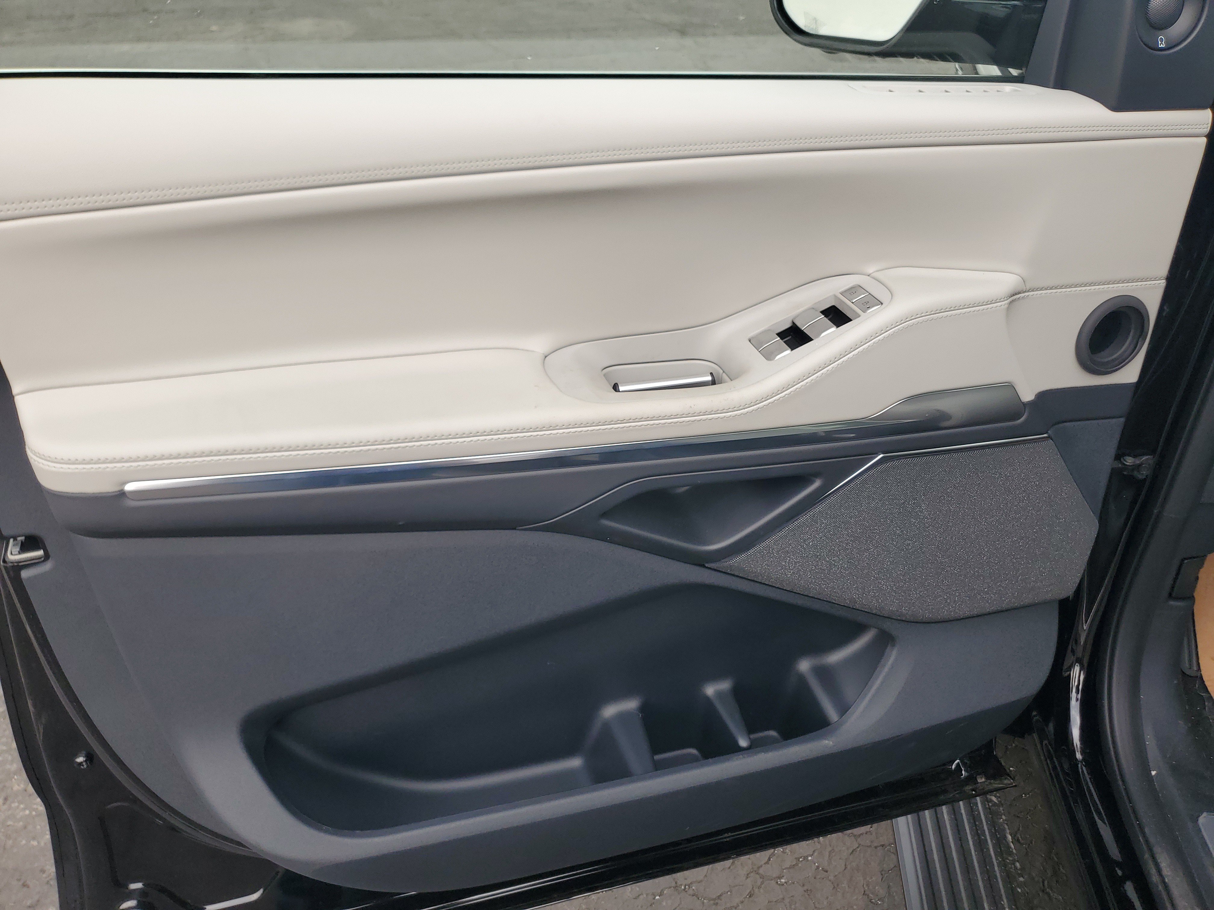 New 2026 Lincoln Navigator Reserve AWD/4WD image 8