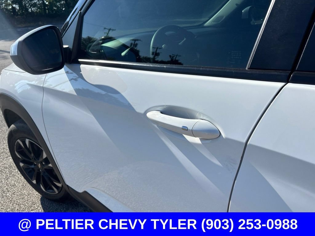 Used 2022 Chevrolet TrailBlazer LT FWD image 9