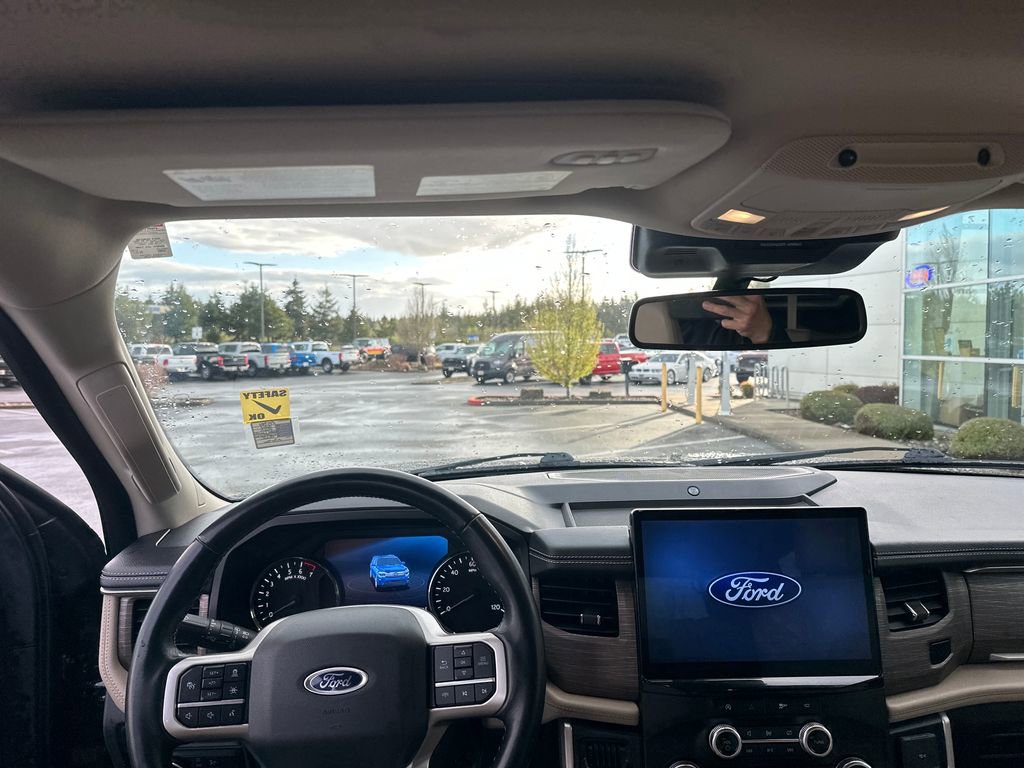 Used 2024 Ford Expedition Max Limited AWD/4WD image 12