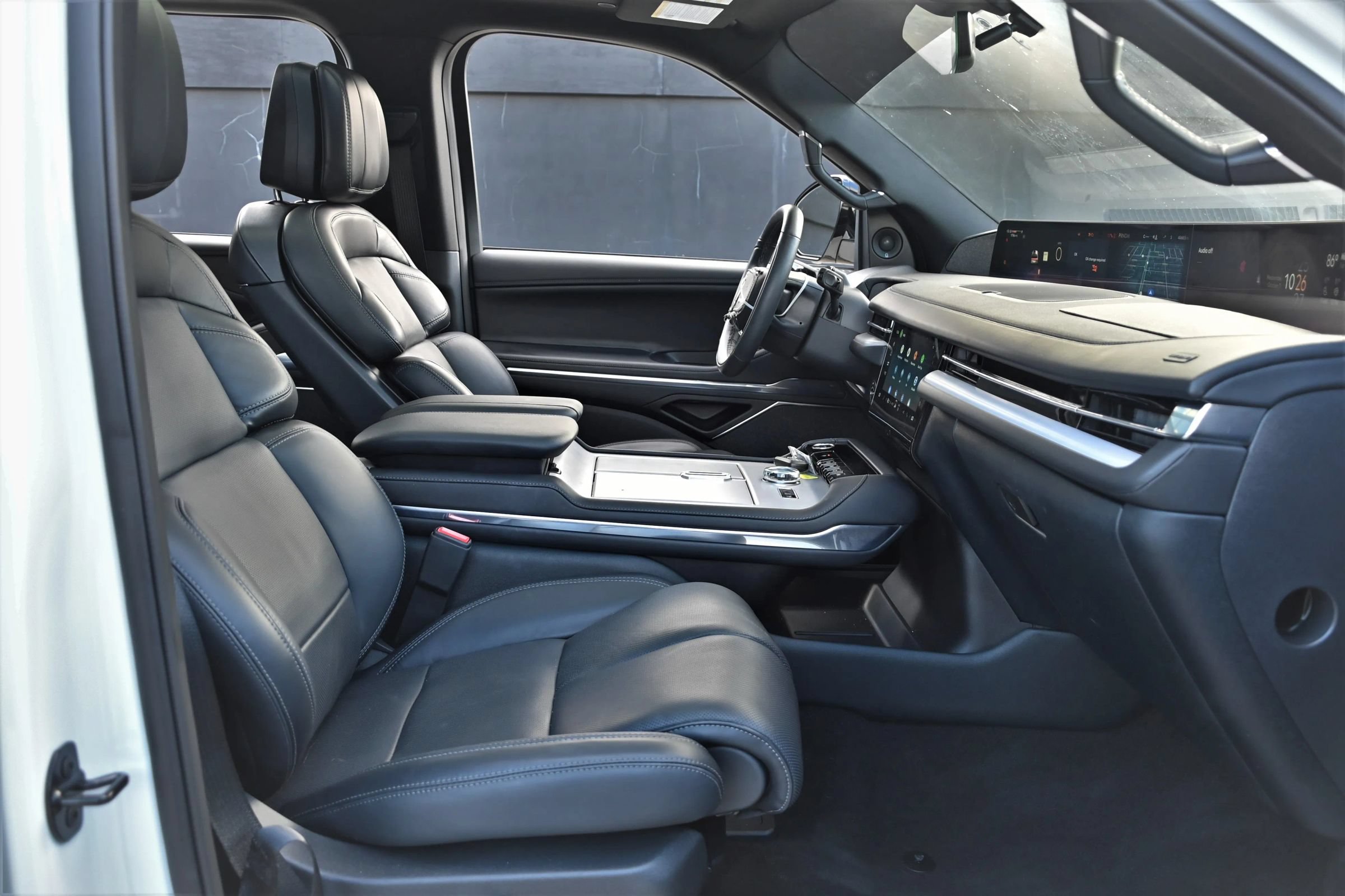 Used 2025 Lincoln Navigator Reserve w/ Jet Appearance Package AWD/4WD image 20