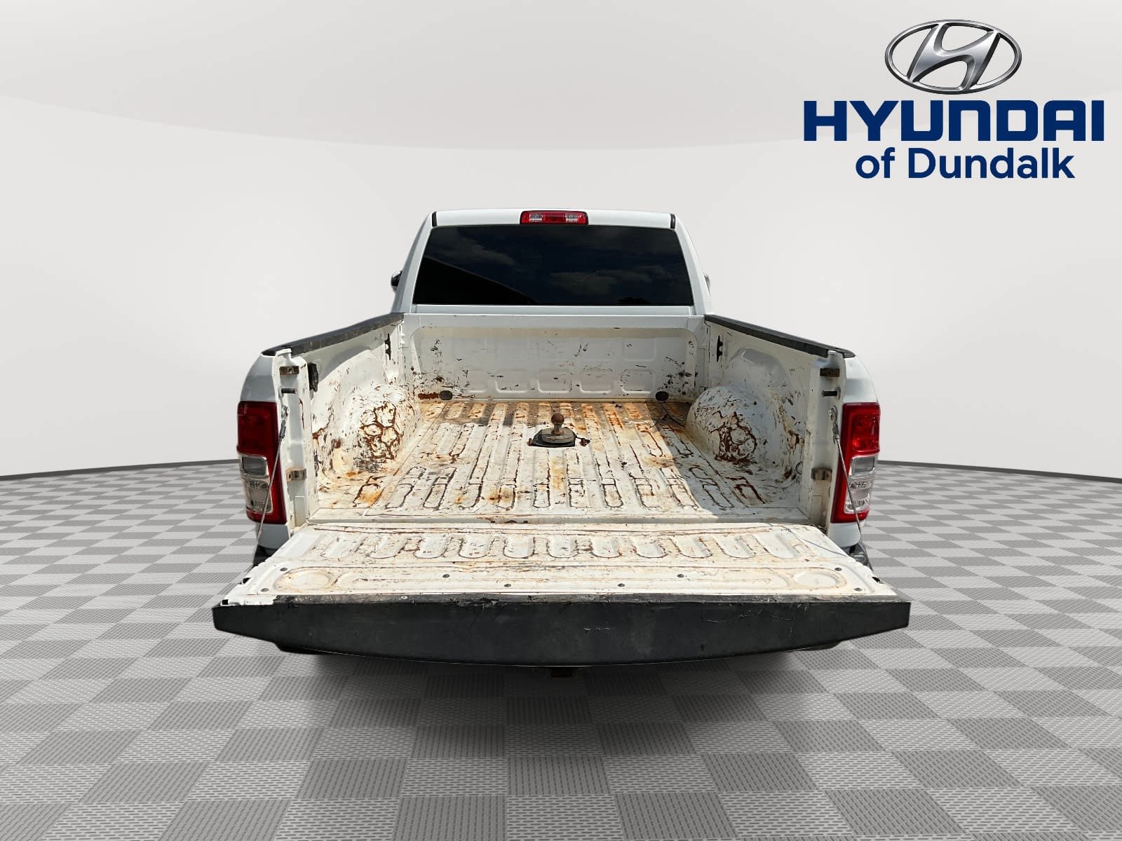 Used 2022 RAM 2500 Big Horn w/ Cold Weather Group AWD/4WD image 4
