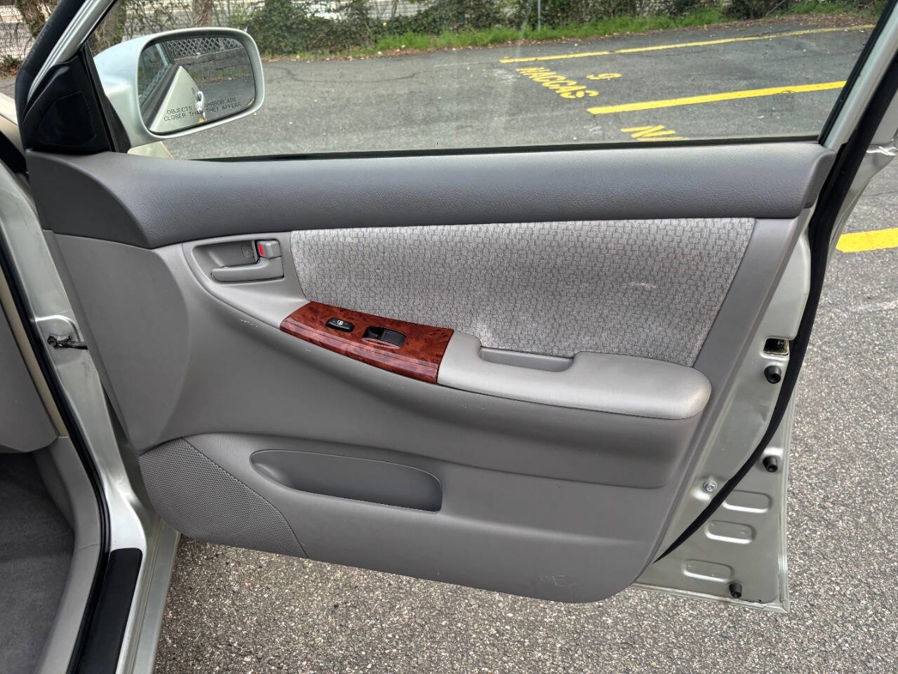 Used 2004 Toyota Corolla CE image 24