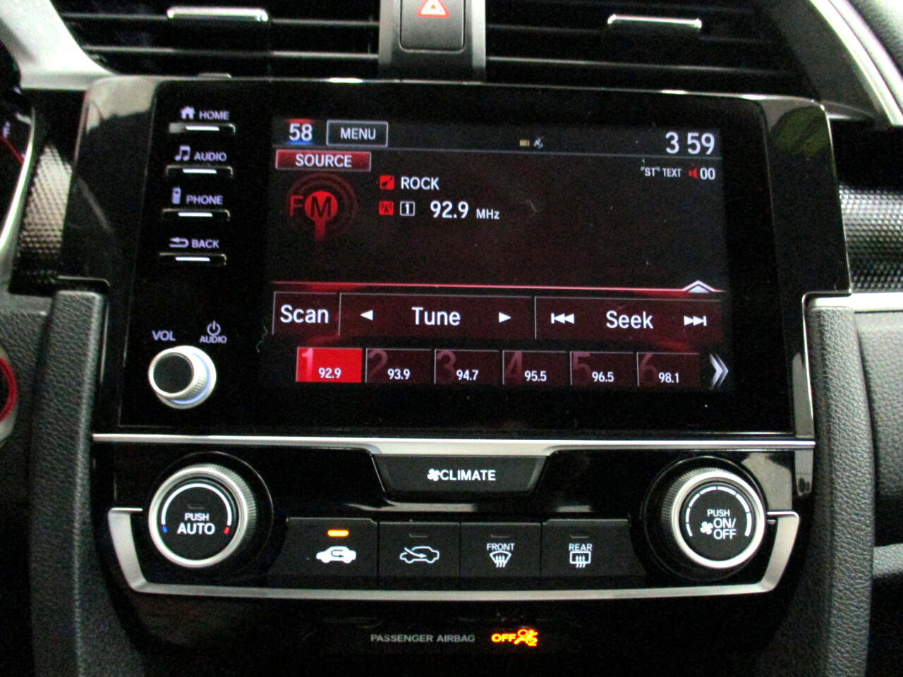 Used 2020 Honda Civic Sport image 19