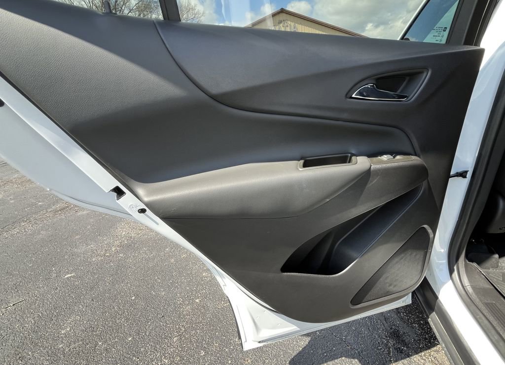 Certified 2024 Chevrolet Equinox LT w/ LPO, Floor Liner Package FWD image 16