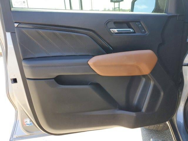 Used 2024 GMC Canyon AT4 image 17