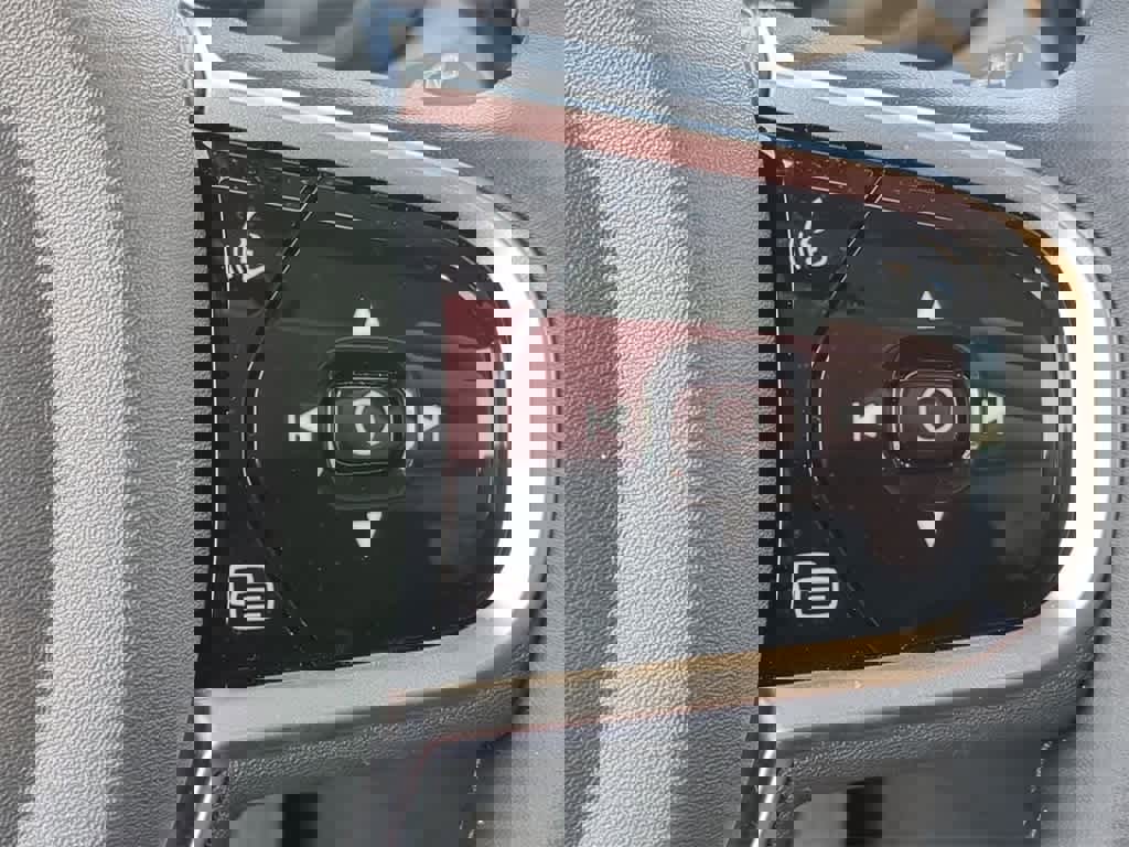 Used 2026 Volvo XC60 B5 Plus w/ Protection Package Premier image 23