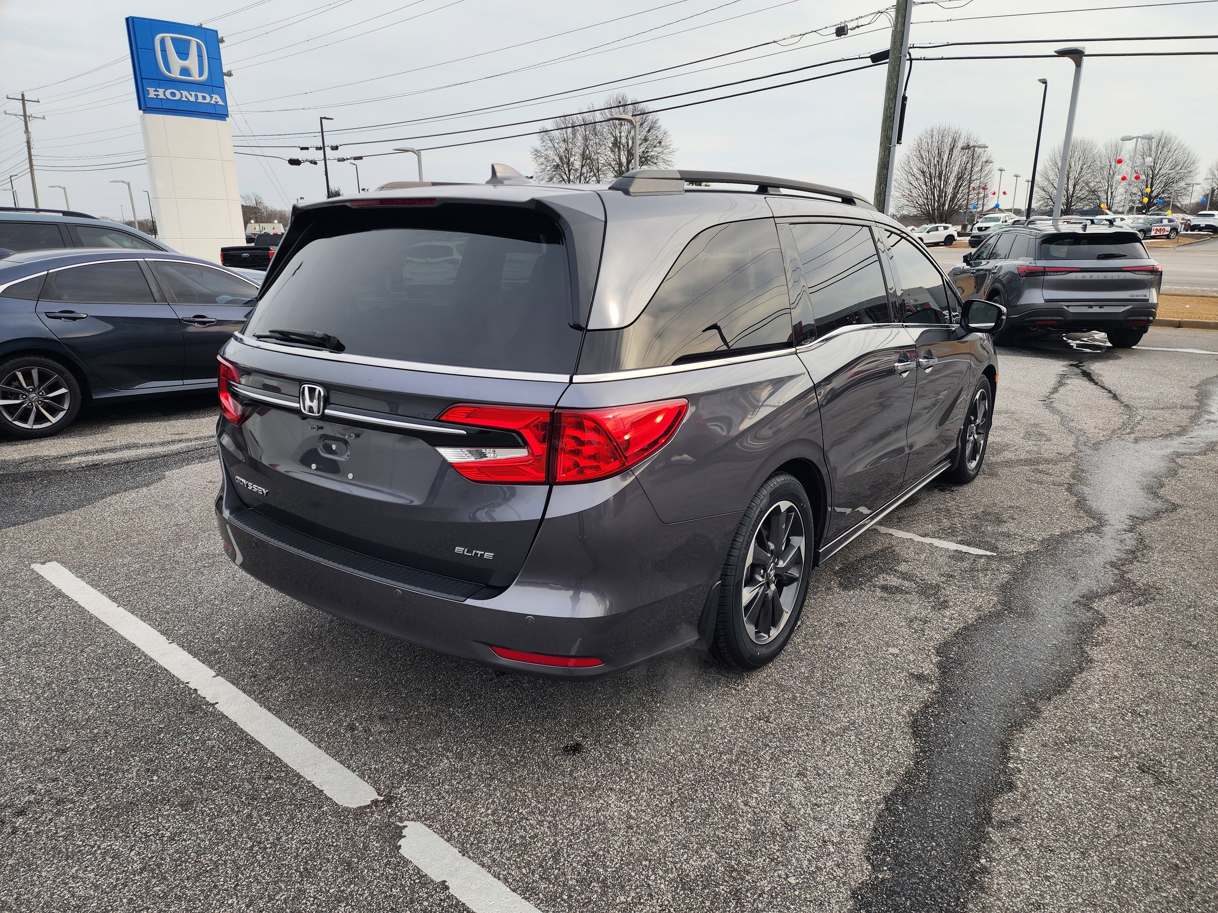 Used 2021 Honda Odyssey Elite image 4