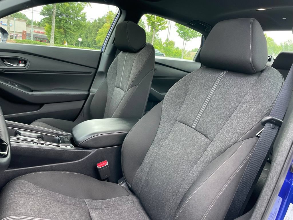 Certified 2025 Honda Accord Sport image 25