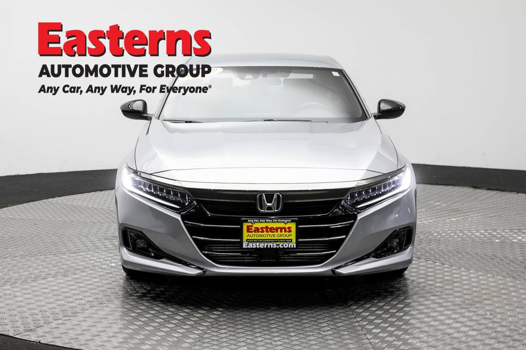 Used 2022 Honda Accord Sport image 2