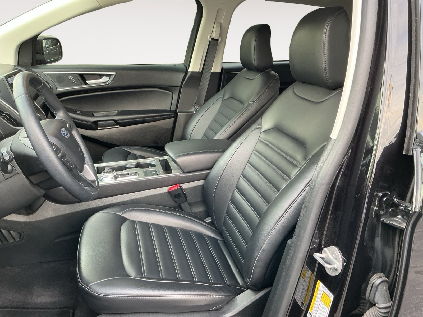 Used 2024 Ford Edge SEL w/ Convenience Package AWD/4WD image 9