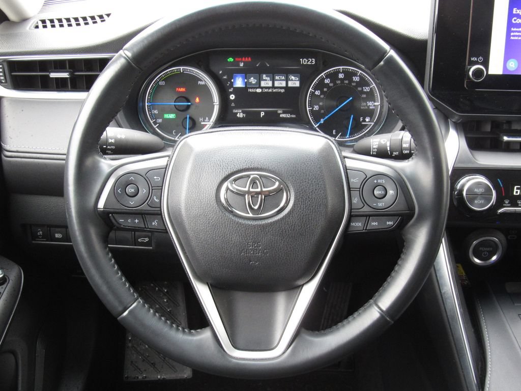 Certified 2024 Toyota Venza LE AWD/4WD image 22