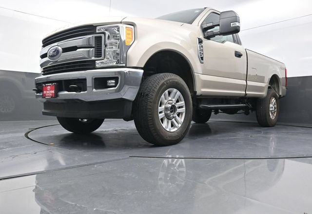 Used 2017 Ford F250 XLT w/ XLT Value Package AWD/4WD image 29