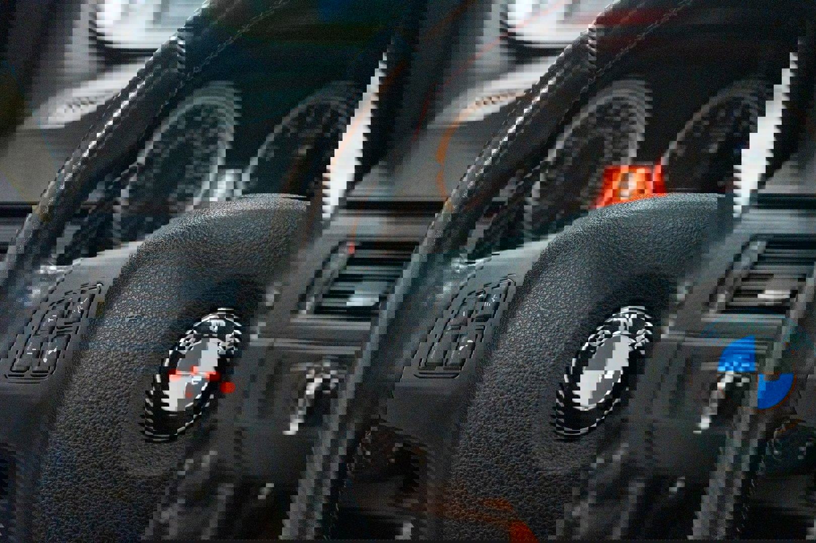 Used 2013 BMW M3 image 32