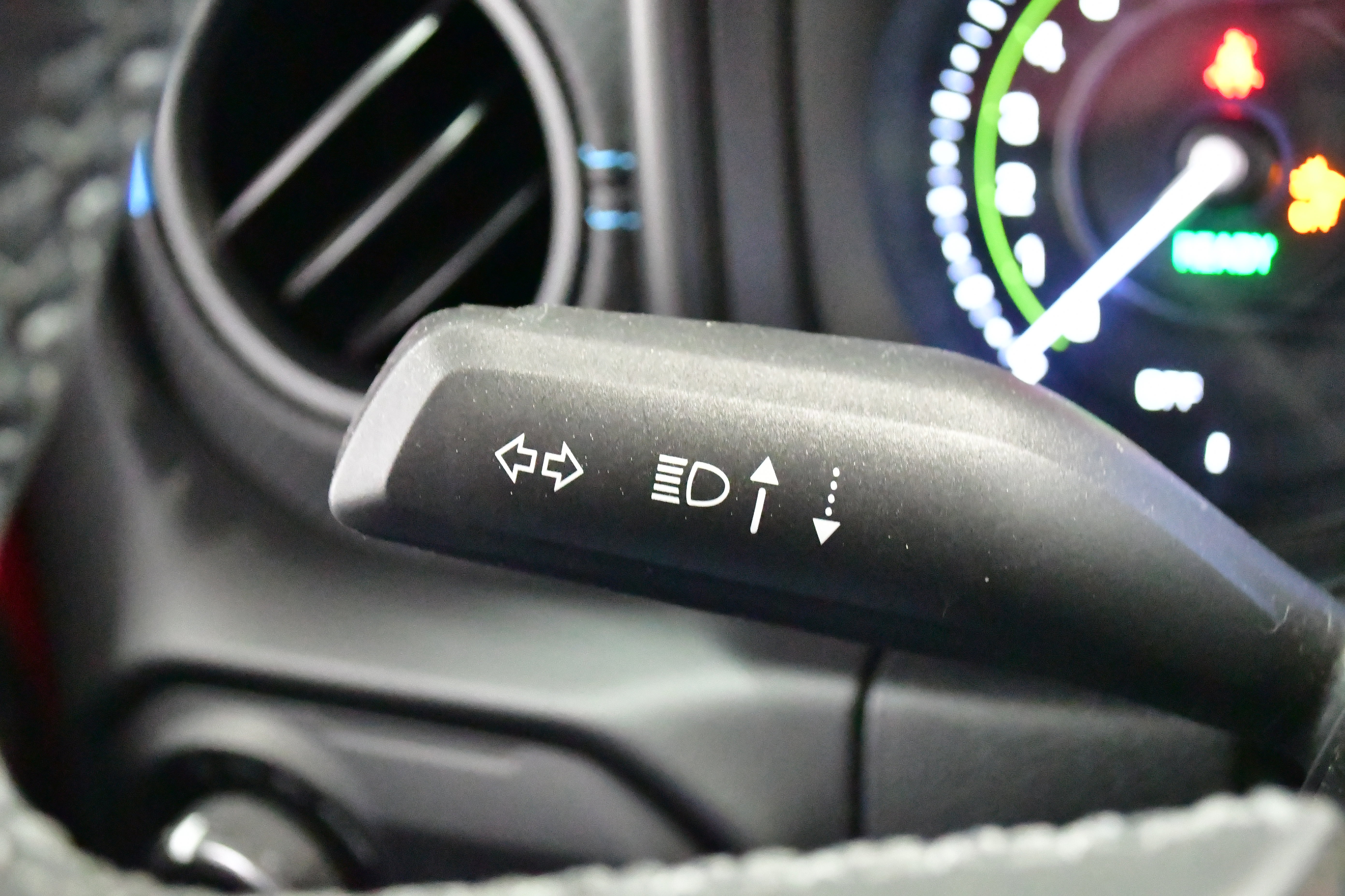 Used 2025 Jeep Wrangler Unlimited Rubicon 4xe image 19