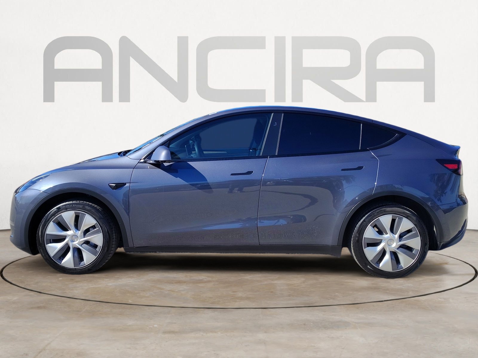 Used 2023 Tesla Model Y Long Range image 11
