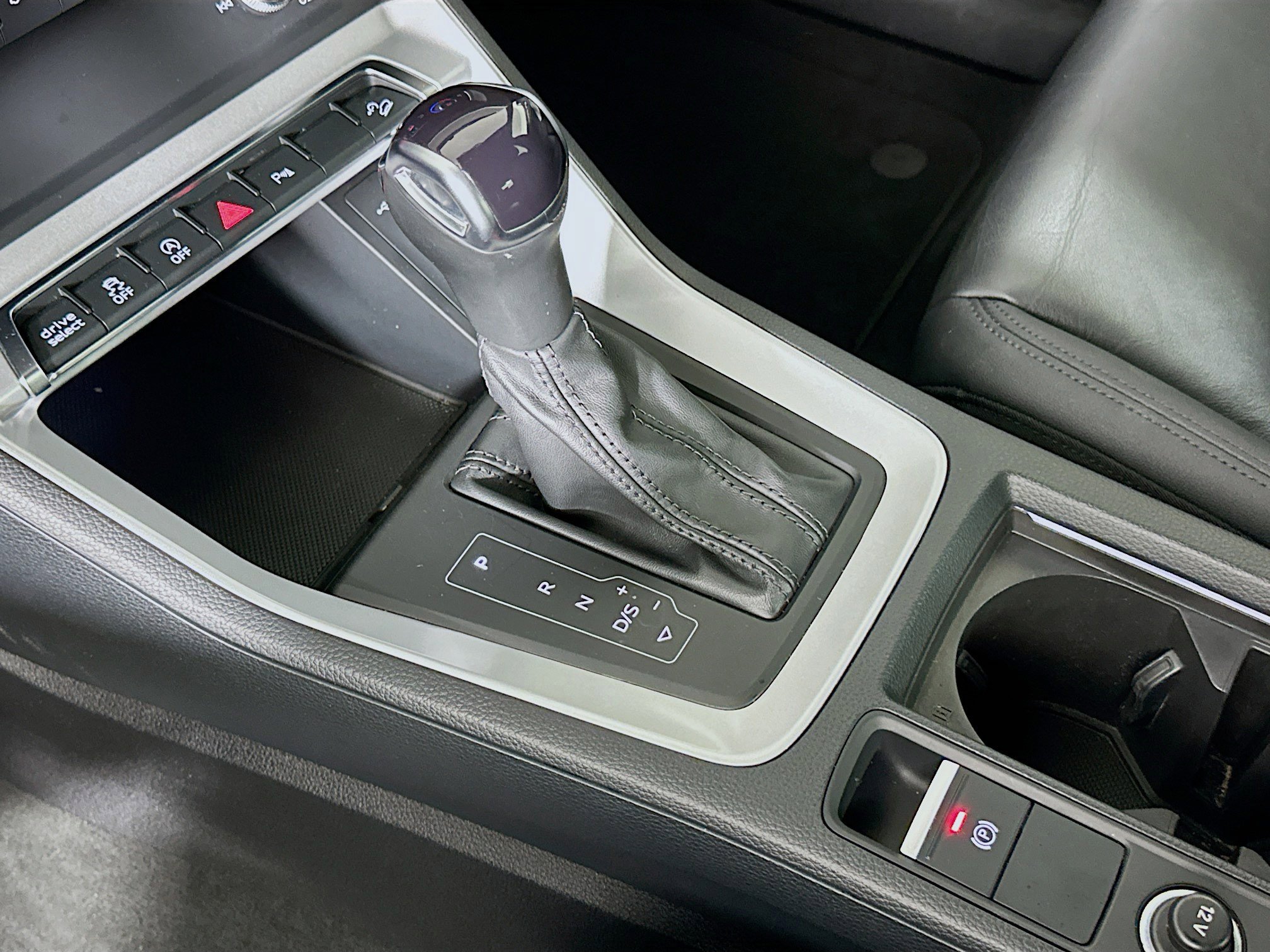 Used 2023 Audi Q3 2.0T Premium image 24