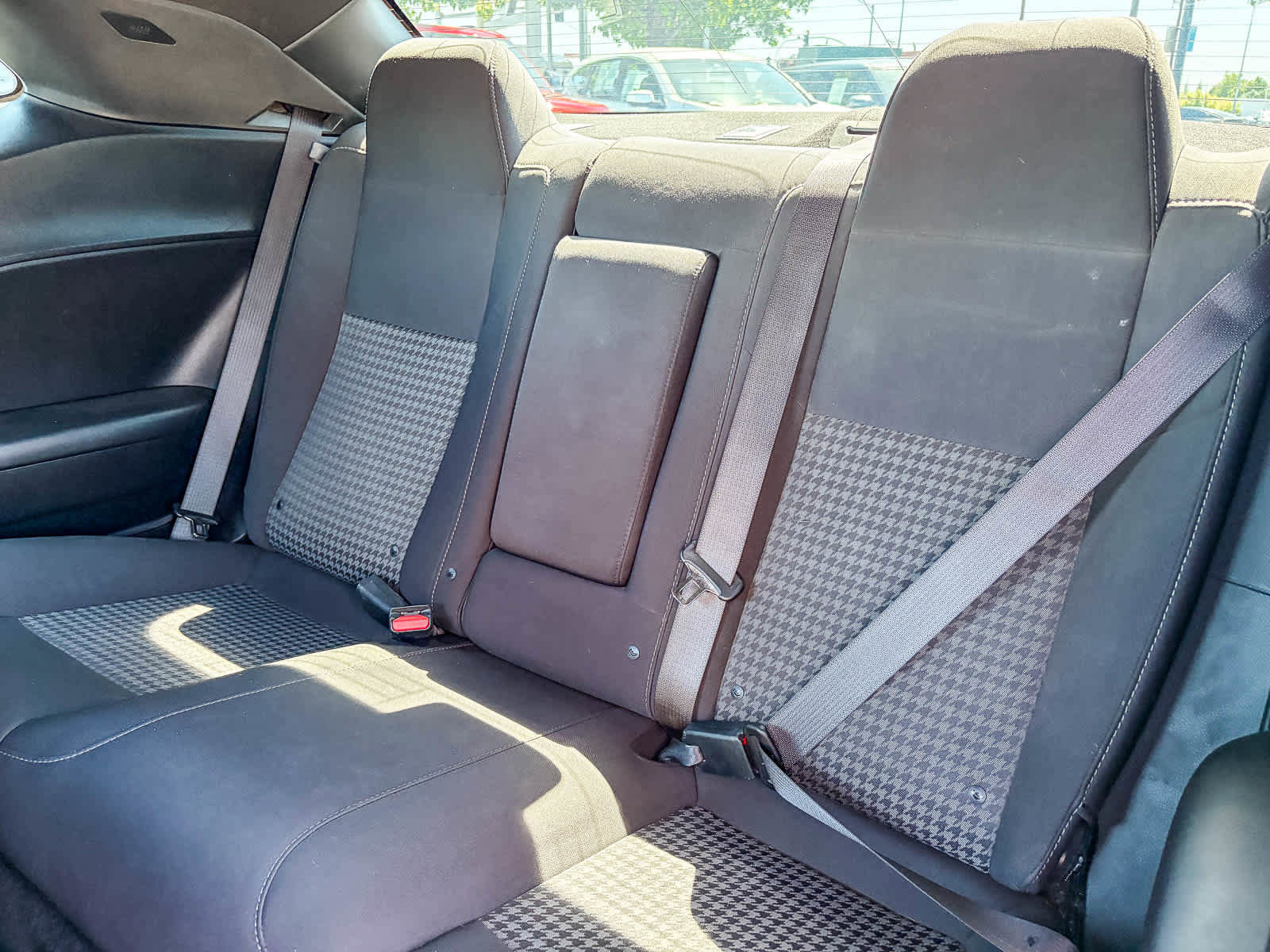 Used 2019 Dodge Challenger R/T w/ Driver Convenience Group RWD image 17