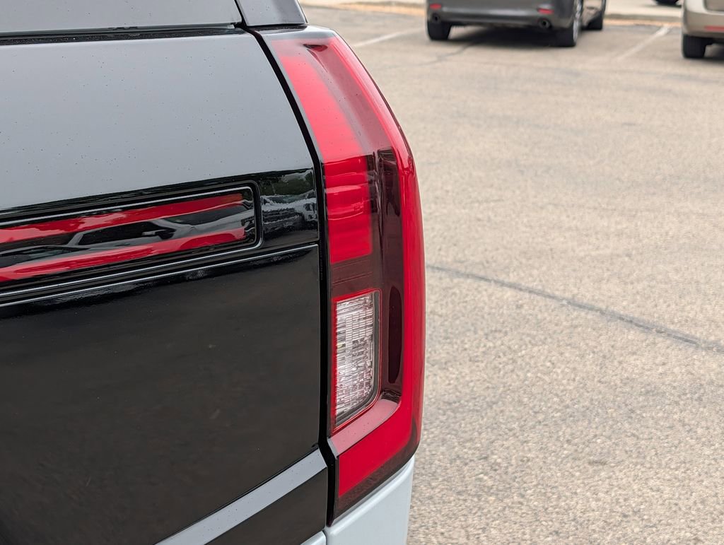 Used 2025 Ford Expedition Tremor AWD/4WD image 9
