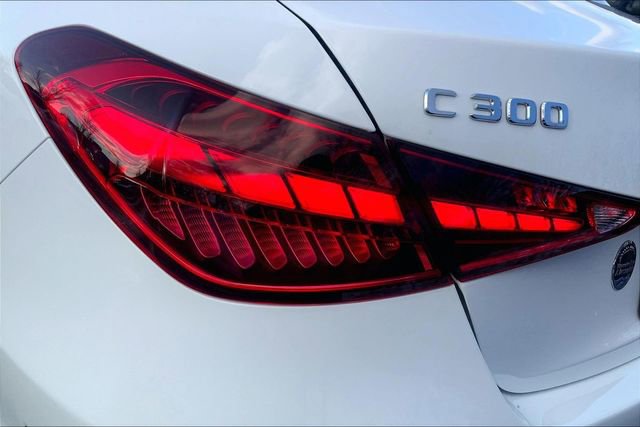 Used 2025 Mercedes-Benz C 300 4MATIC Sedan image 25