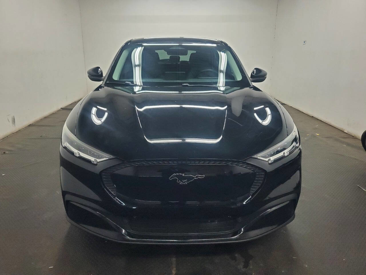 Used 2021 Ford Mustang Mach-E Select w/ Comfort/Appearance Package image 2