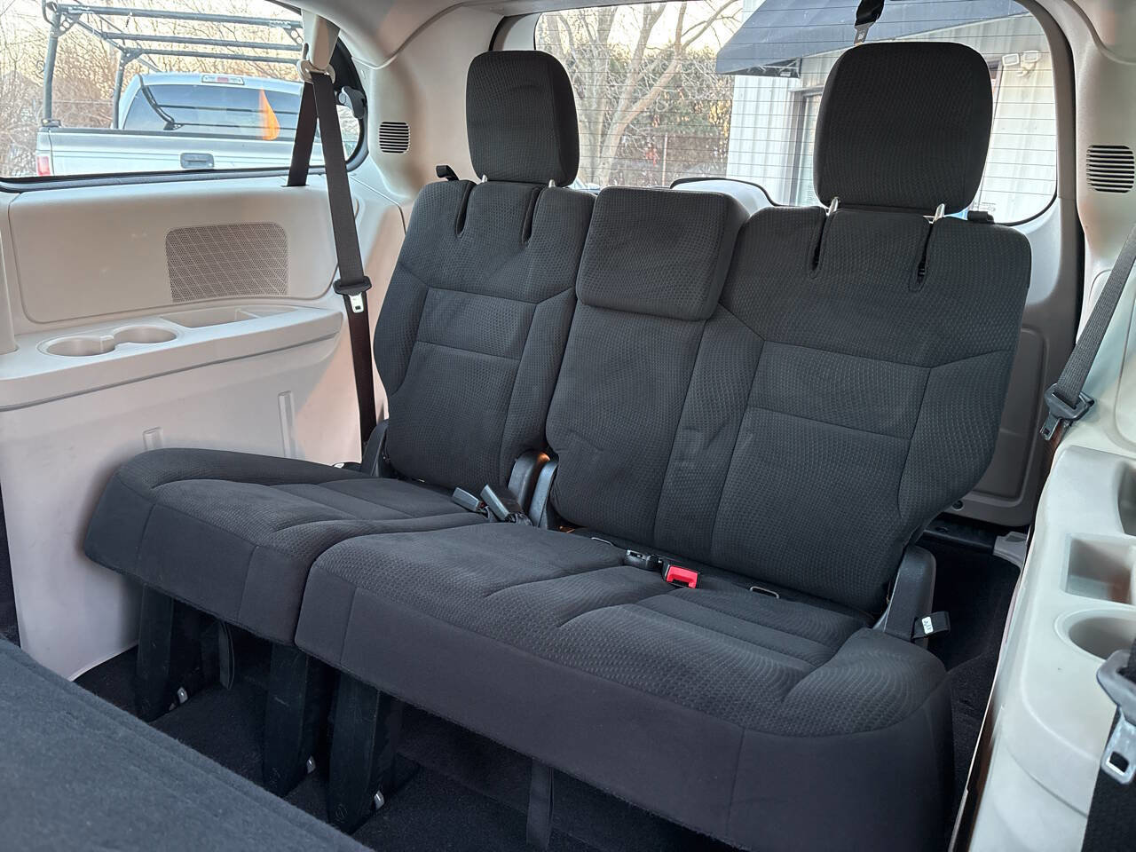 Used 2014 Dodge Grand Caravan American Value Package FWD image 19