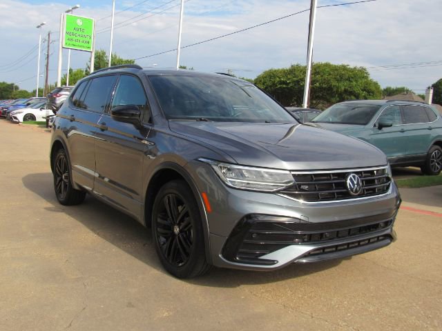 Used 2022 Volkswagen Tiguan SE R-Line FWD image 4