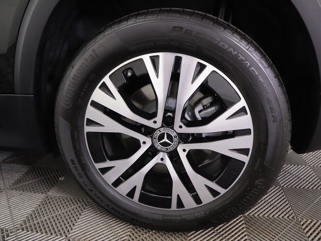 Used 2026 Mercedes-Benz GLB 250 image 31