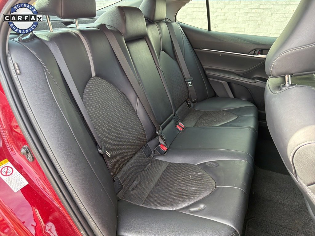 Used 2018 Toyota Camry XSE image 10