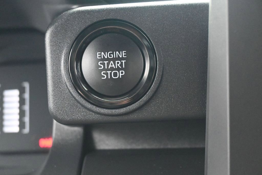 Used 2024 Toyota Tacoma SR AWD/4WD image 27