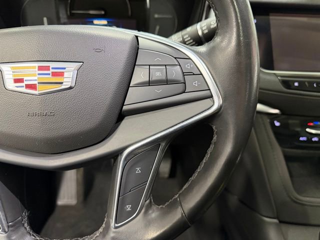 Used 2019 Cadillac XT5 Luxury w/ LPO, Black Ice Package AWD/4WD image 16