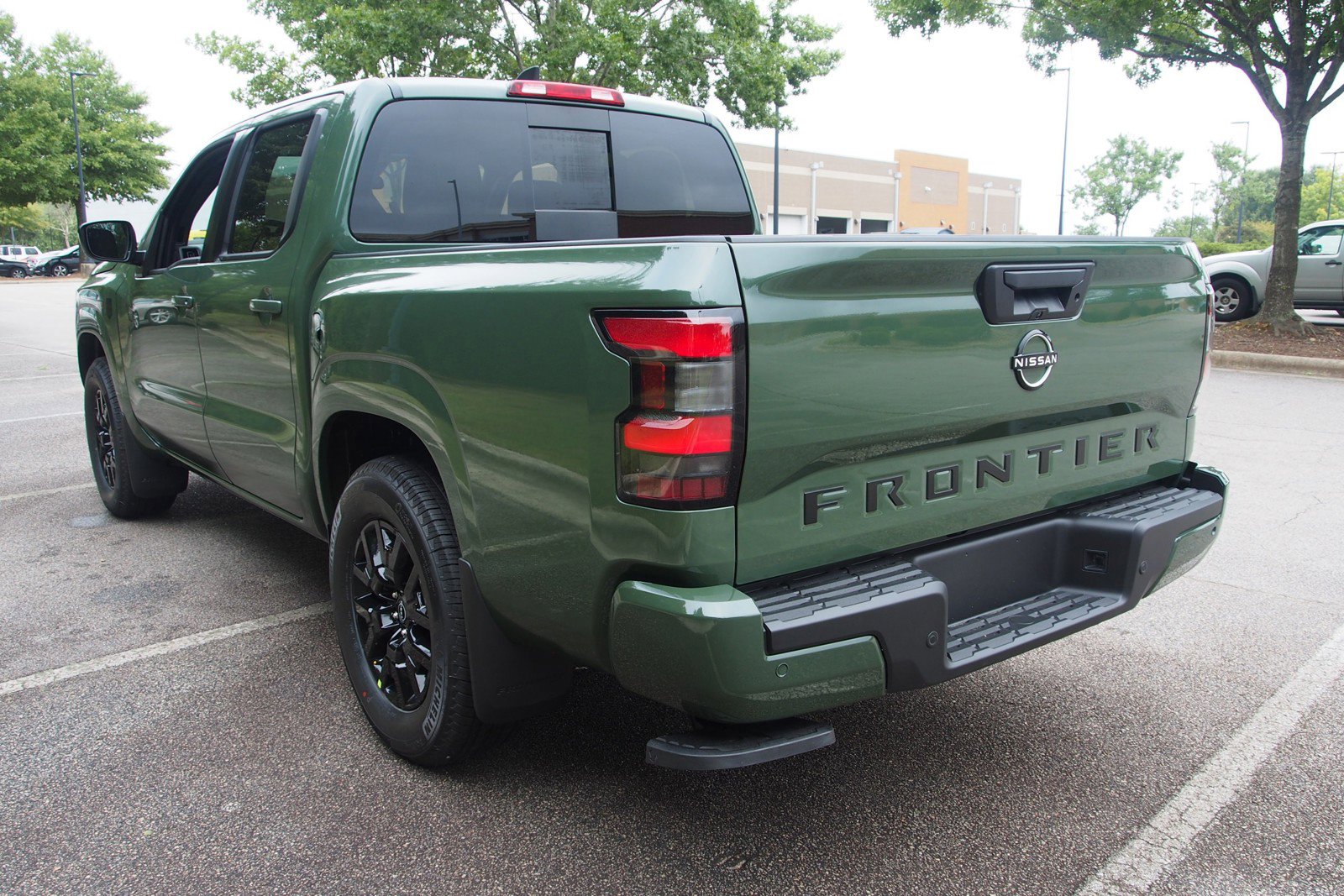 Used 2026 Nissan Frontier SV image 5