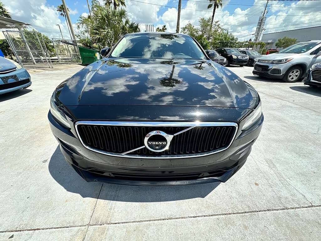 Used 2018 Volvo S90 T5 Momentum w/ Convenience Package