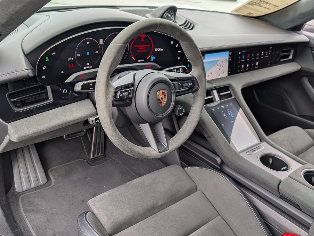 Certified 2023 Porsche Taycan GTS AWD/4WD image 4