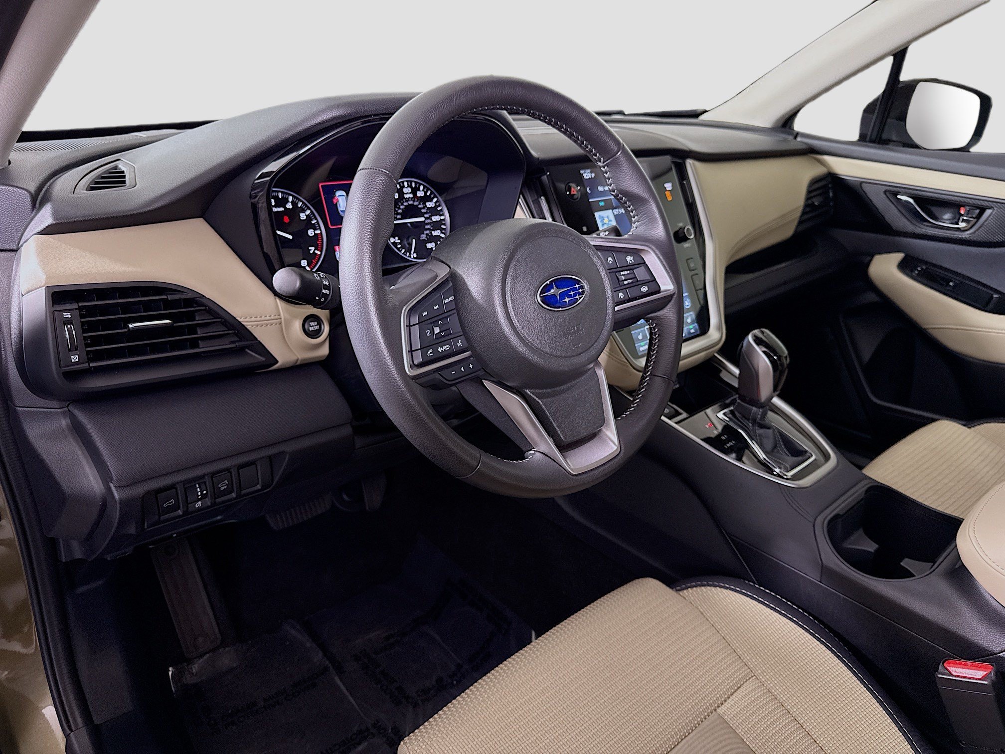 Used 2025 Subaru Outback Premium AWD/4WD image 23