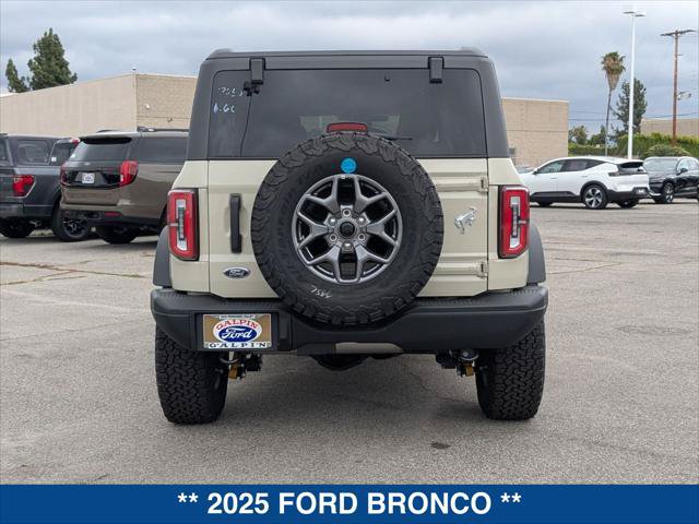 New 2025 Ford Bronco Badlands AWD/4WD image 4
