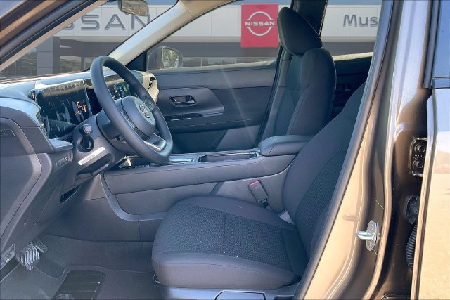 New 2027 Nissan Kicks S FWD image 7