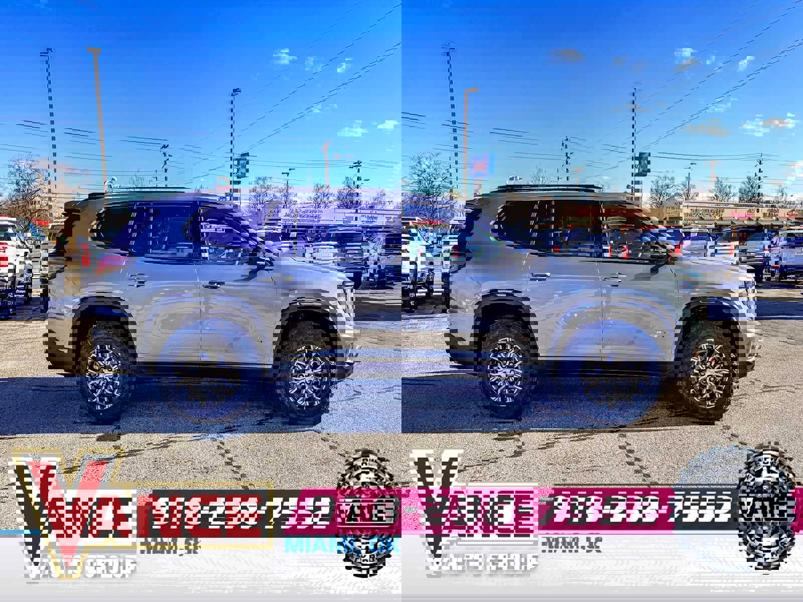 New 2026 GMC Acadia AT4 w/ Luxury Package image 8