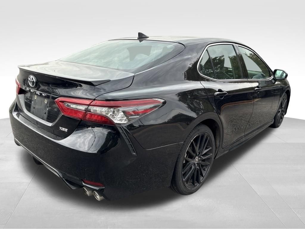 Used 2024 Toyota Camry XSE FWD image 5