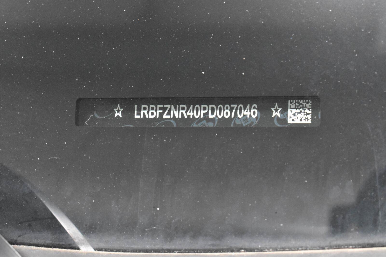 Used 2023 Buick Envision Essence FWD image 32