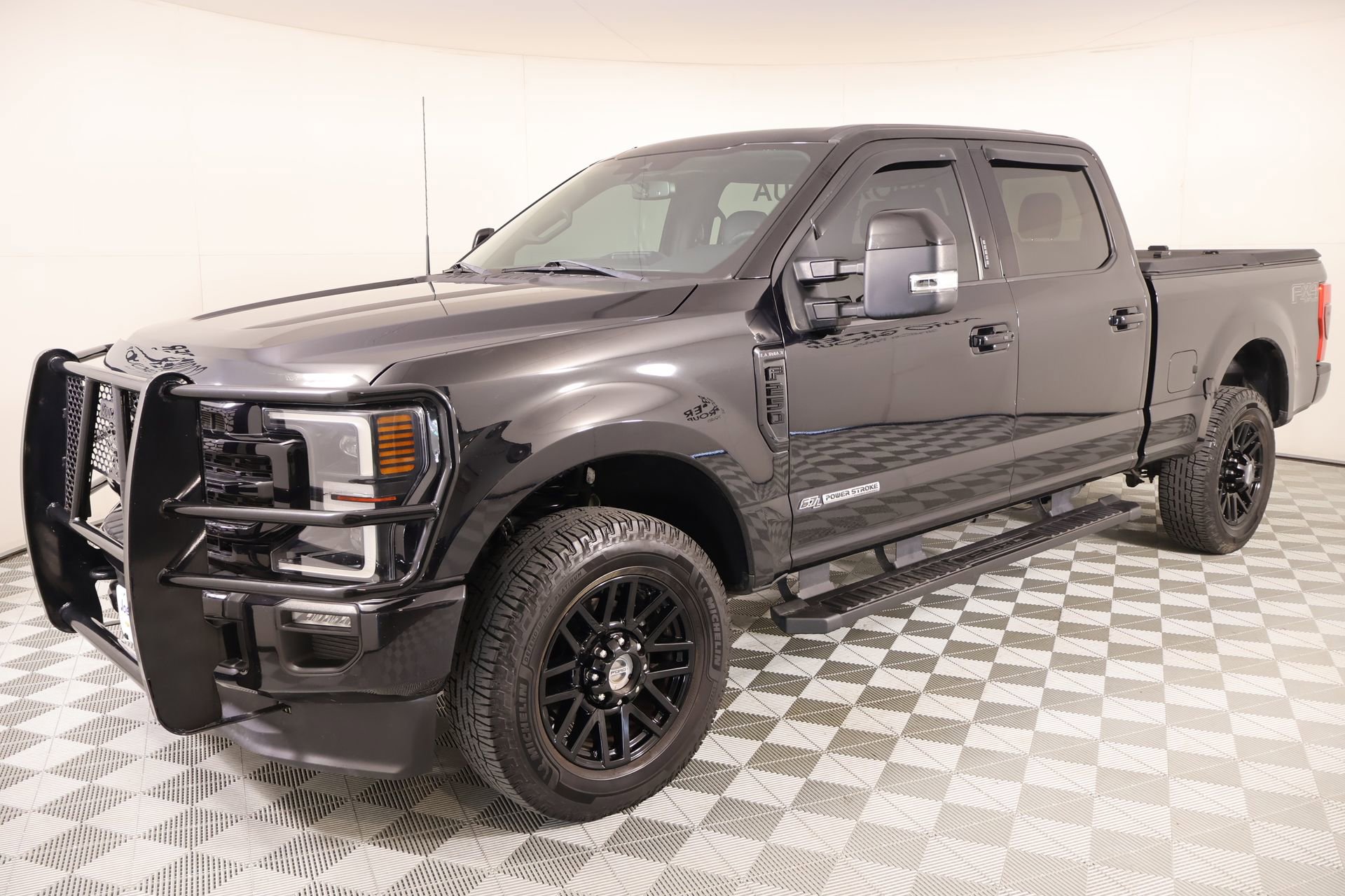 Used 2022 Ford F250 Lariat w/ Black Appearance Package image 11