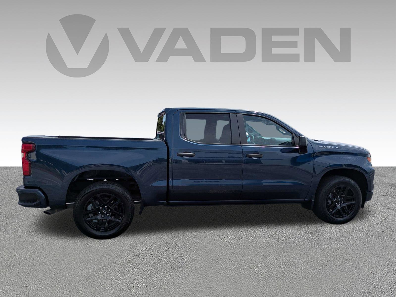 Used 2023 Chevrolet Silverado 1500 Custom RWD image 22