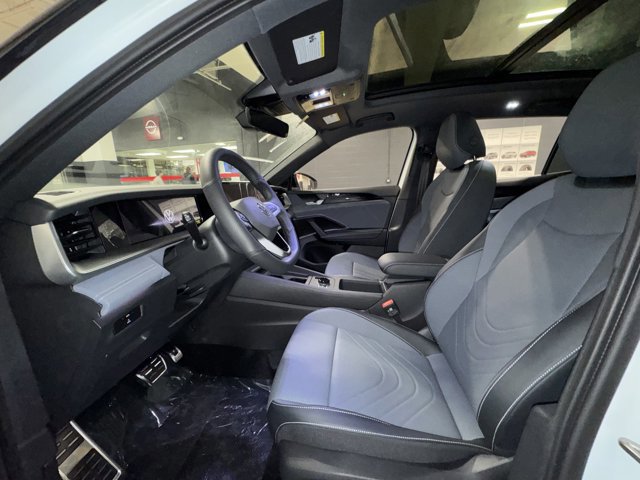 New 2026 Volkswagen Tiguan SE R-Line image 20