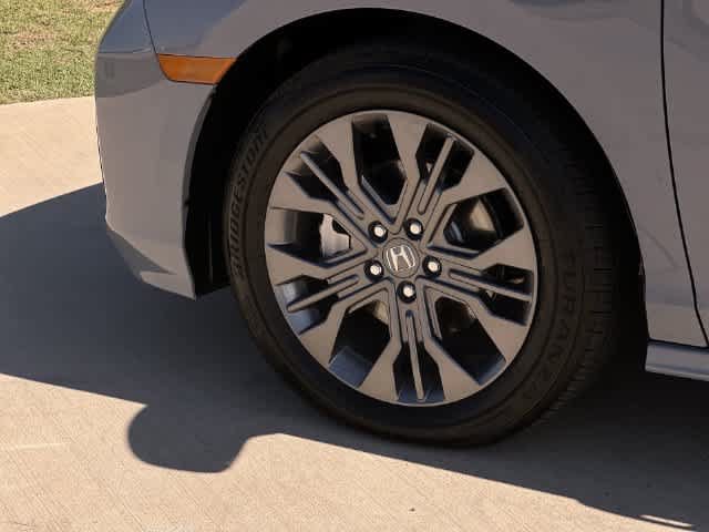 Certified 2026 Honda Odyssey Touring image 9