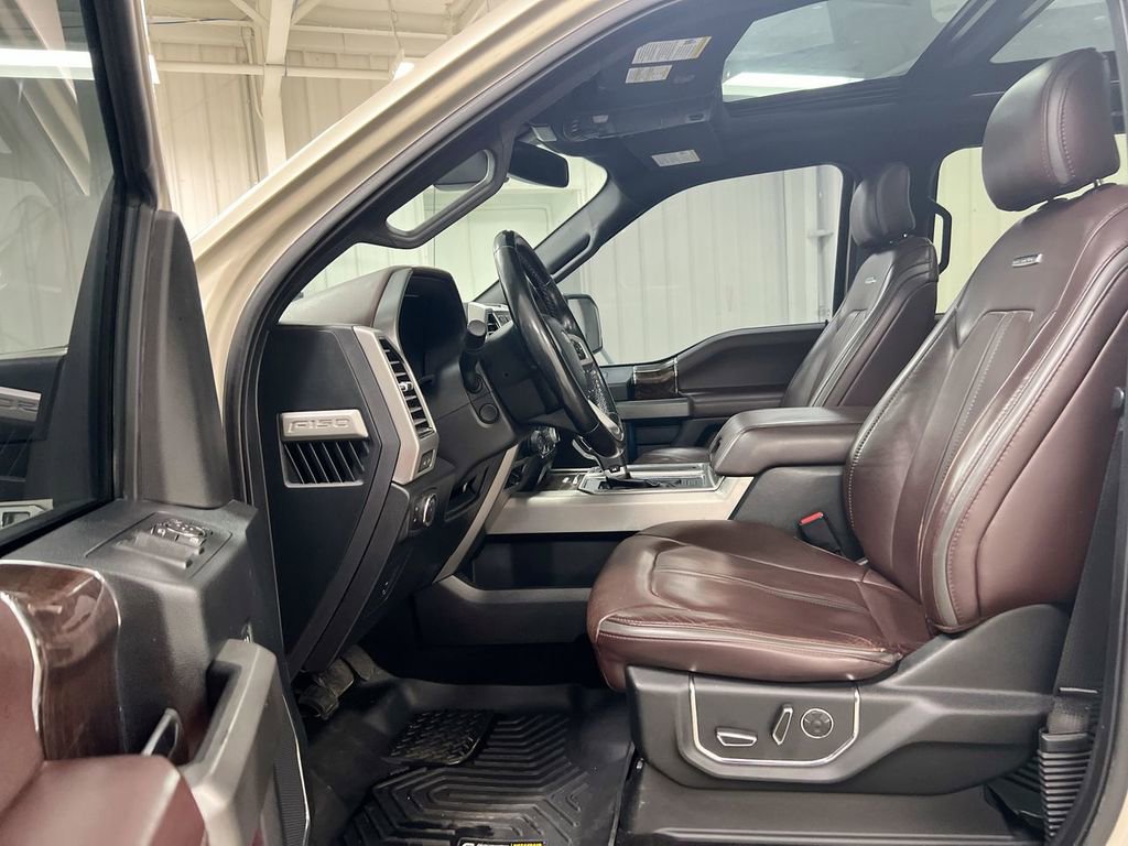 Used 2017 Ford F150 Platinum w/ Equipment Group 701A Luxury AWD/4WD image 21